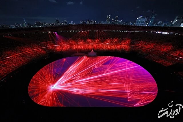 همه چیز درباره مراسم افتتاحیه المپیک ۲۰۲۰/ از حضور پرتعداد آمریکایی ها تا ورزشکار تونگایی که برهنه به ورزشگاه آمد/ کاروان ورزشی ایران با همان لباس قبلی رژه رفت/ عکس و ویدئو